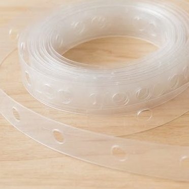 DIY Balloon Garland Strip & Glue — detail view